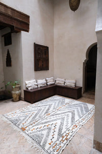 Large authentic vintage Marmoucha Moroccan rug white with black patterns